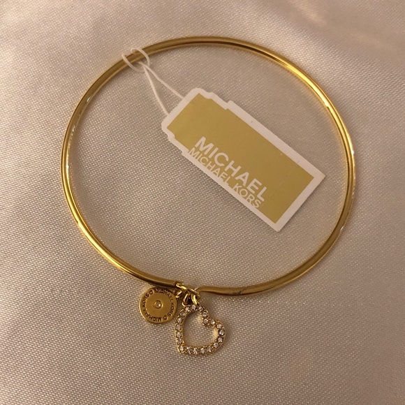 Michael Kors Gold Plated Over Brass Bangle With Logo & Heart Charms NWT - Picture 5 of 10